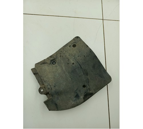 Пыльник двигателя левый