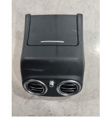 Накладка центральной консоли задняя с воздушным дефлектором