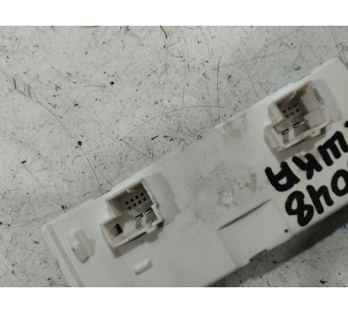 Блок управления крышкой багажника