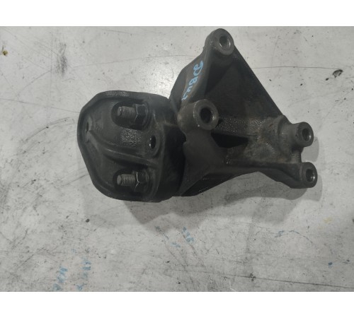 Опора двигателя