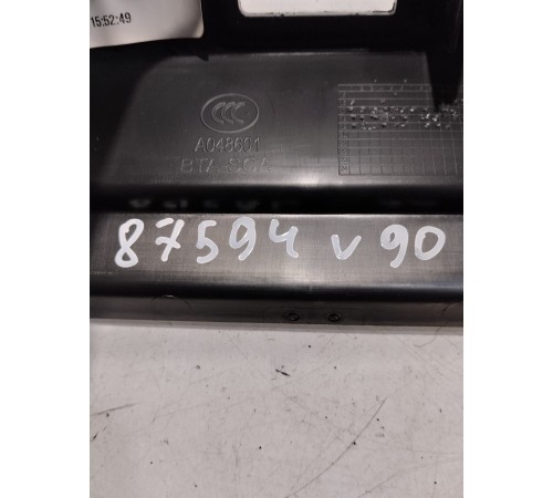 Накладка замка крышки багажника