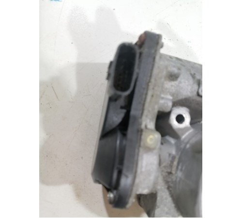 Дроссельная заслонка