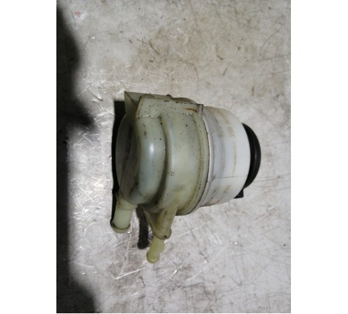 Бачок гидроусилителя