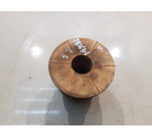 отбойник стойки(задний левый)