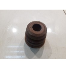 отбойник стойки(задний левый)