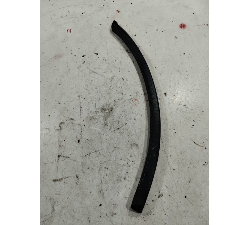 Уплотнитель двери(задний правый)