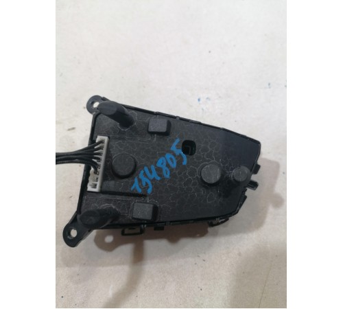 Кнопки рулевого колеса (руля)