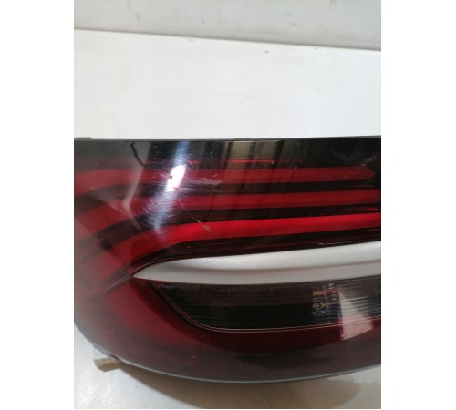 Фонарь задний левый наружный