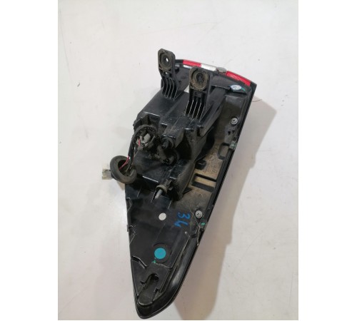 Фонарь задний левый наружный