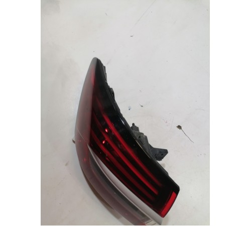 Фонарь задний левый наружный