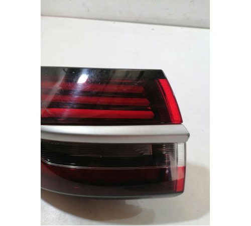 Фонарь задний левый наружный