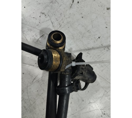 Штуцер тормозной системы №3