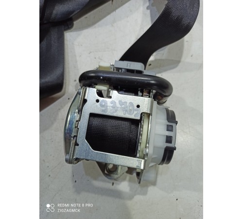 Ремень безопасности (передний левый)