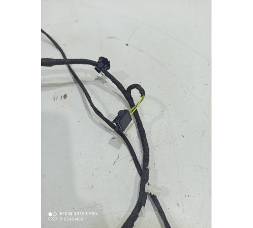 Электропроводка обшивки двери (передняя правая)