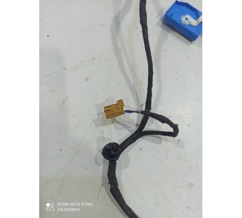 Электропроводка обшивки двери (передняя правая)