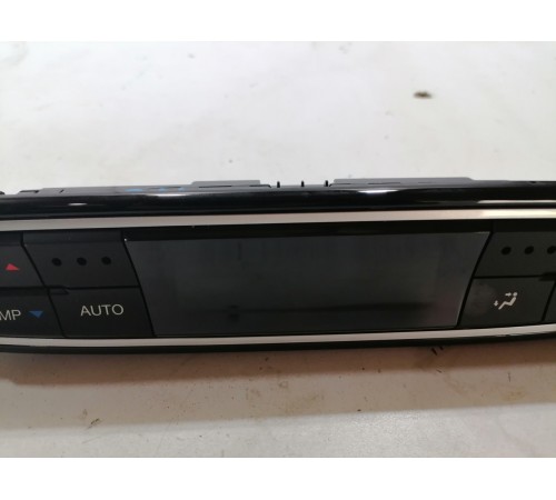 Панель управления климатом заднего ряда