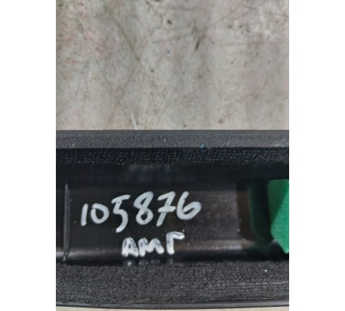 Рамка стекла двери (задняя левая)