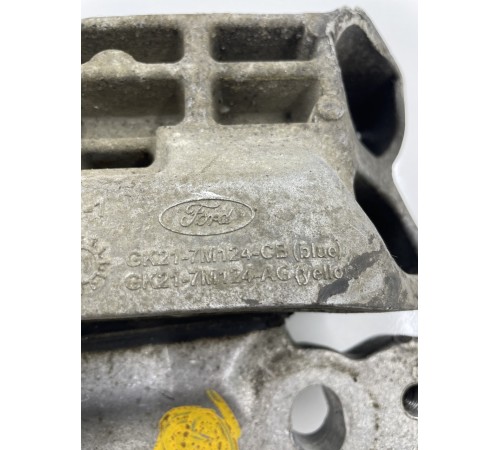 Опора КПП левая