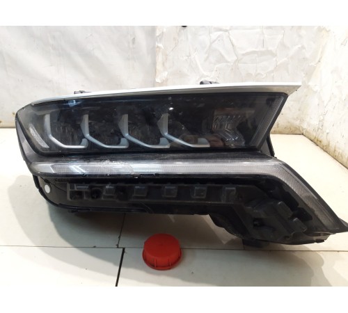 Фара (передняя,правая)