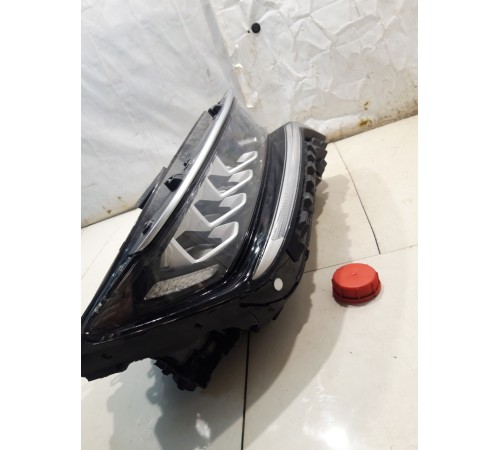 Фара (передняя,правая)