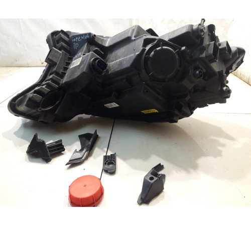 Фара (передняя,правая)