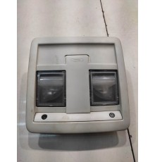 Плафон внутреннего освещения (передний)