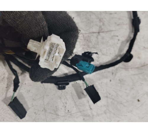 Электропроводка двери передняя левая