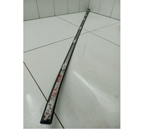 Молдинг крыши левый