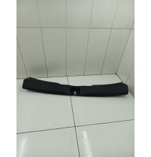 Накладка замка багажника