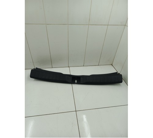 Накладка замка багажника