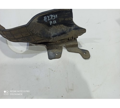 Брызговик(передний правый)