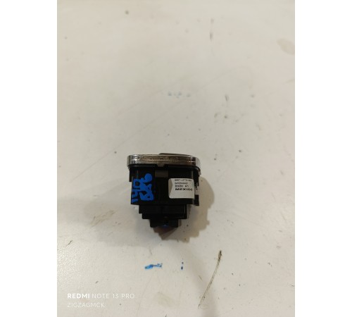 Блок кнопок памяти сидений и блокировки дверей