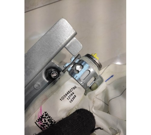 Подушка безопасности боковая (шторка) (правая)