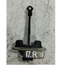 Ограничитель двери передний правый