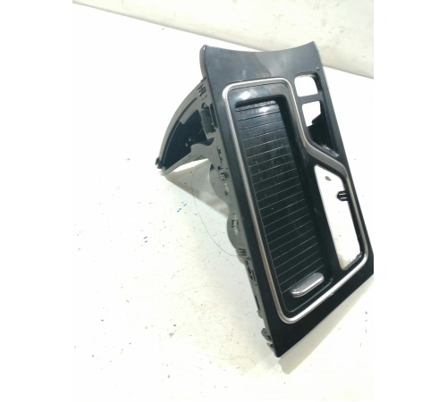 Декоративная накладка центральной консоли