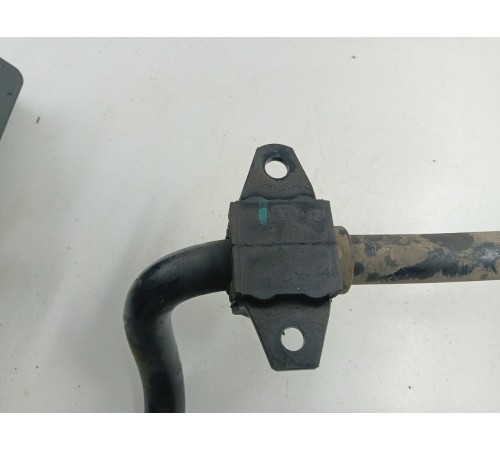 Стабилизатор передний