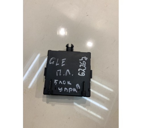 Электронный блок двери (передний, левый)