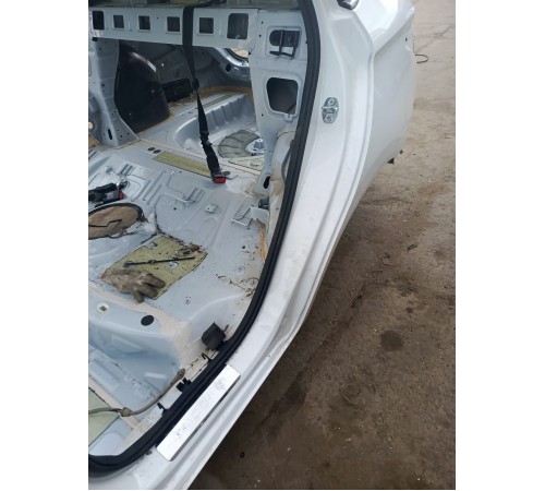 Порог со стойкой левый