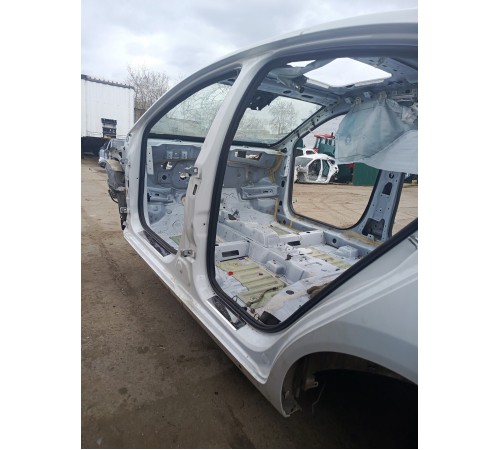 Порог со стойкой левый