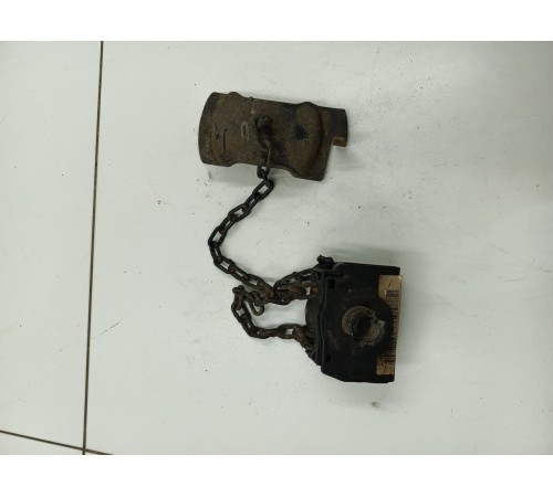 Механизм крепления запасного колеса