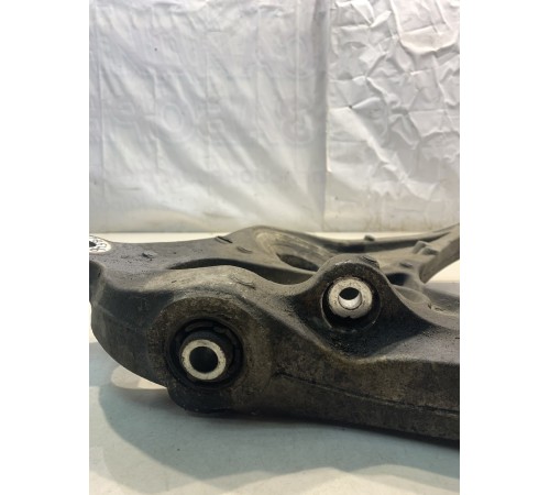 Рычаг подвески (задний, правый)