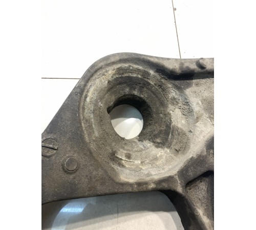 Рычаг подвески (задний, правый)