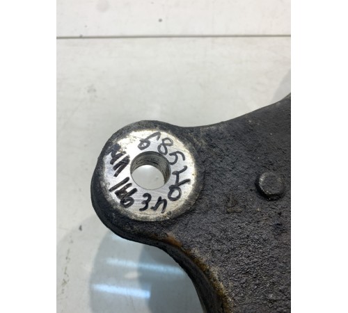 Рычаг подвески (задний, правый)