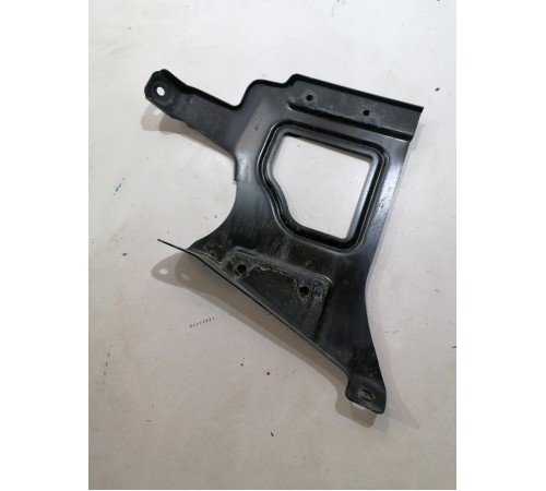 Кронштейн ЭБУ двигателя