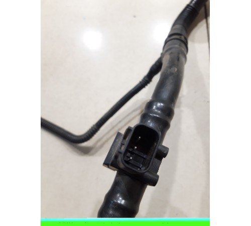 Датчик абсолютного давления с трубкой абсорбера топливных паров