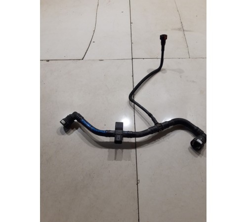 Датчик абсолютного давления с трубкой абсорбера топливных паров