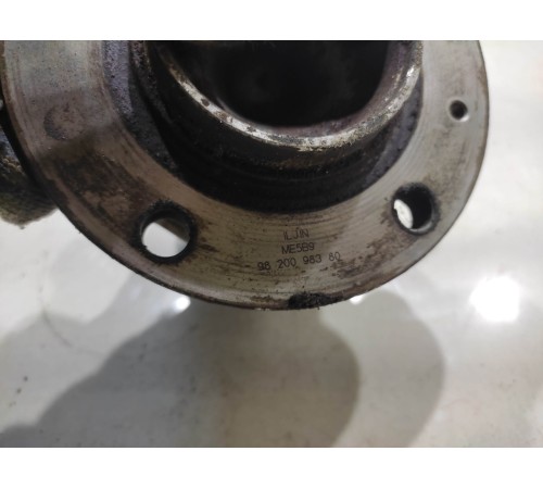 Ступица (задняя, правая)