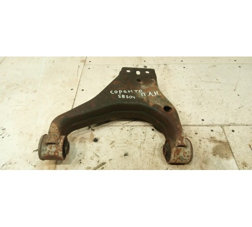 Рычаги подвески передний левый нижний