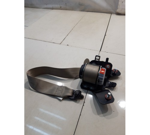 Ремень безопасности (третьего ряда сидений левый))