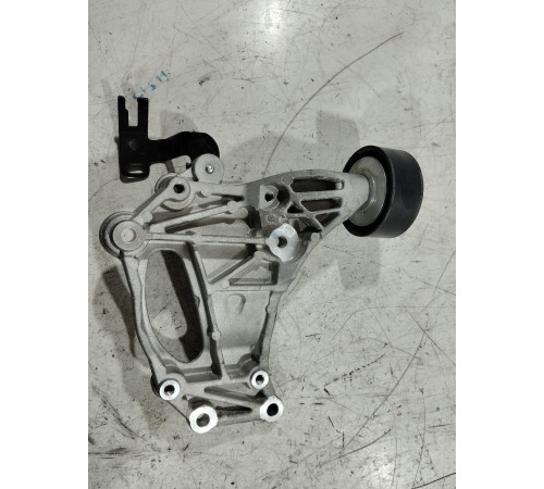 Кронштейн (крепление) компрессора кондиционера